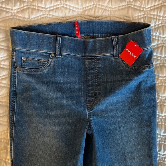 New with tags, SPANX Flair Jeans in Vintage Indigo Size L - Picture 2 of 8
